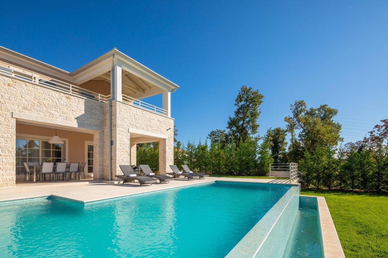 Villa Divine By Ilc Brtonigla Eksteriør billede